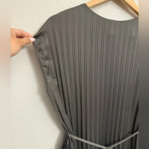 Grade & Gather Pleated Tie Dress - Picture 8 of 13